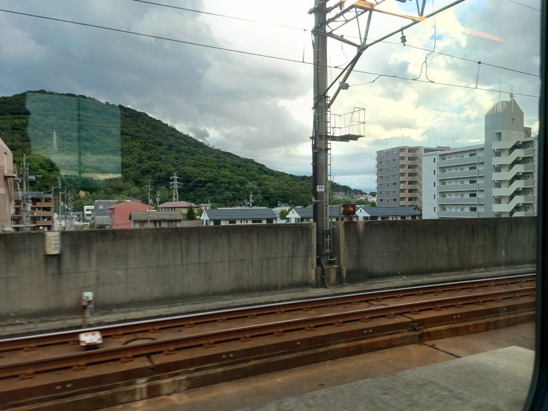 Green car interior of the 2700 series Nanpu with deep red seats